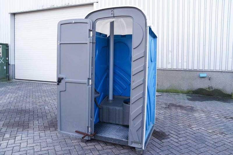 Maas buitenkant toilet huren